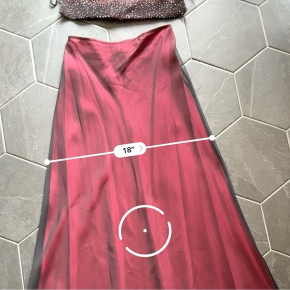 VTG 90s Sparkly 2 Pc Lace Up Back Cowl Neck Top & Mesh Overlay Skirt Formal Set - Picture 13 of 14